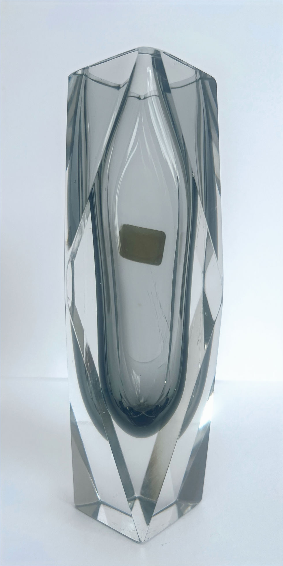 Thumbnail: 1960s Murano Sommerso Faceted Glass Vase , Smoky Grey & Clear Crystal