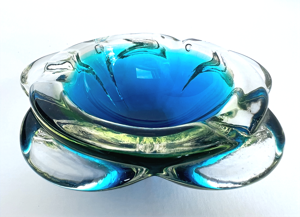 Thumbnail: 1960s Murano Art Glass Dish with Uranium & Bullicante Detail
