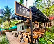cafe la plaza.jpg