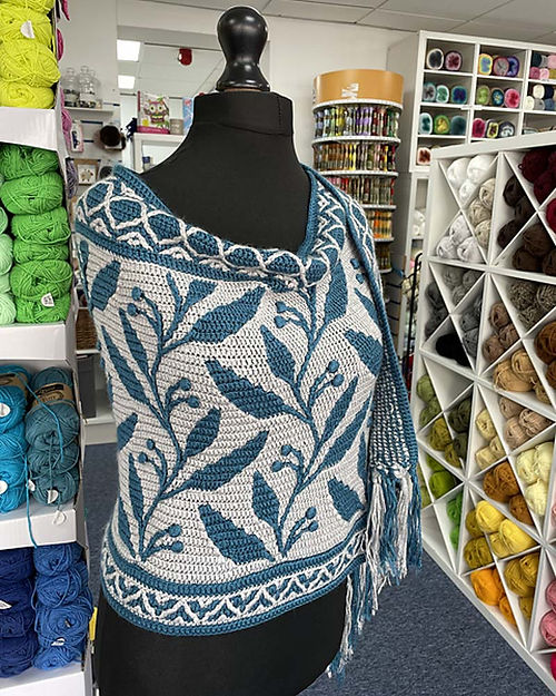 Forager Ruana mosaic crochet pattern by tester Alison Platt