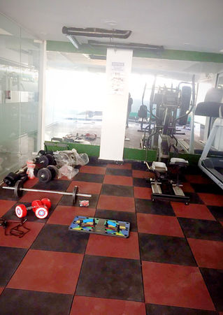 Gym Facility in gurgaon pg (4)_edited.jpg