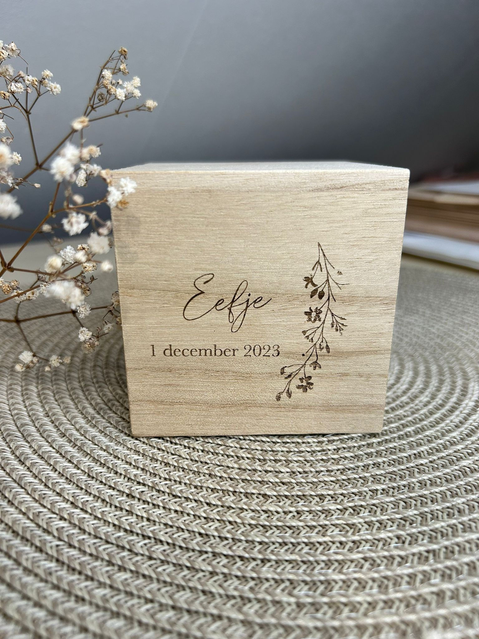 Houten spaarpot met naam (en datum)