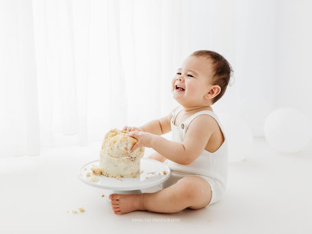 A play, a cuddle, a smash, a splash!