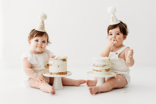 Twin baby cake smash session in Rowville, Melbourne