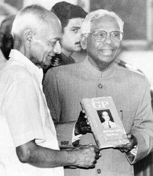 H. Y. Sharada Prasad with President of India