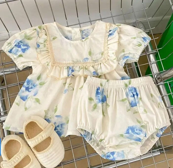 Thumbnail: Flower T-shirt + PP Shorts Set for Baby Girls