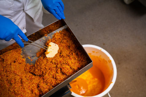 Hillaa paseerataan koneella