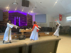 praise dancers