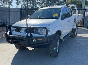 2010 MITSUBISHI TRITON MN 4X4 GLX-R 5SPD MANUAL 2_edited.jpg