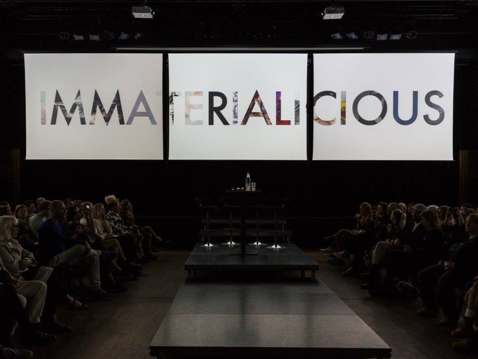 start of fashion show Immaterialicious