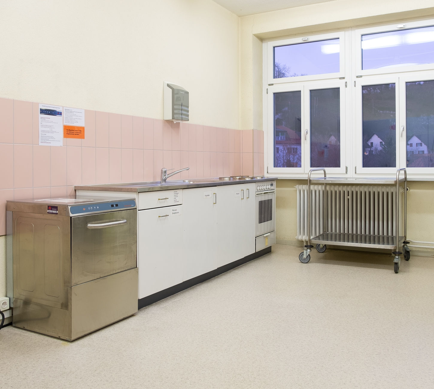 Caféteria inkl. Küche Pfarrei Laufen