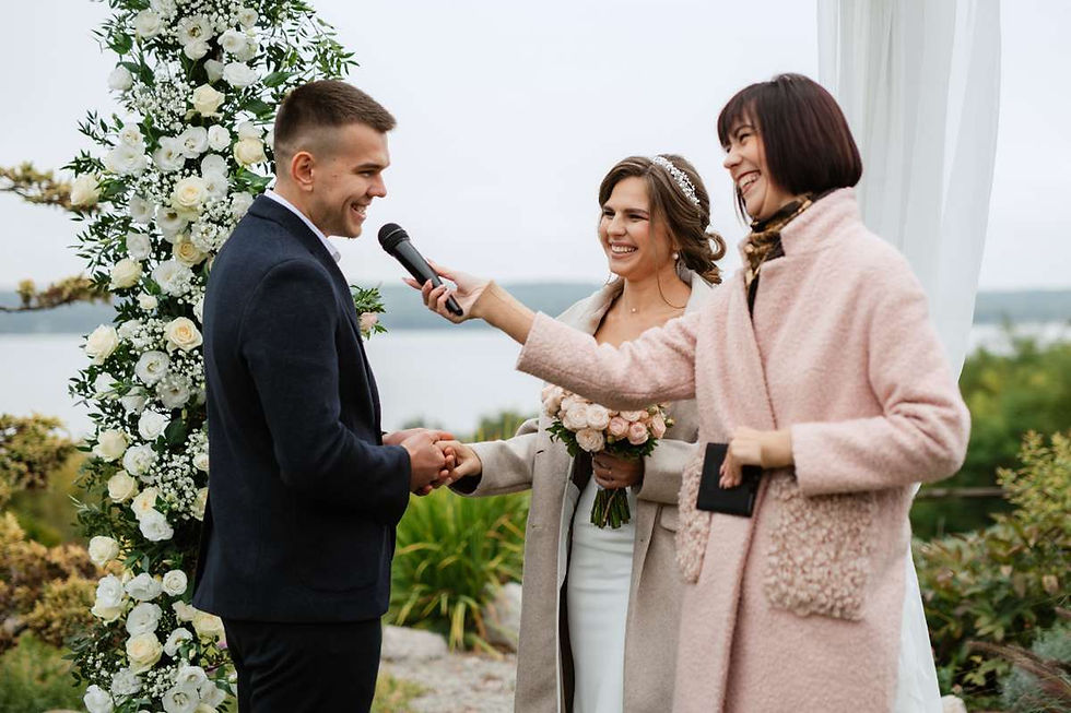 Courthouse Wedding vs. Private Officiant: What’s the Difference?