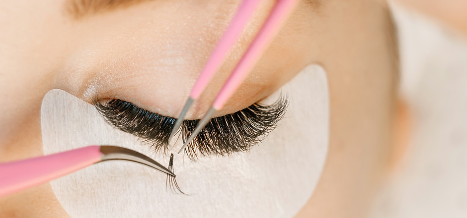 Eyelash Extension Procedure. Close up vi