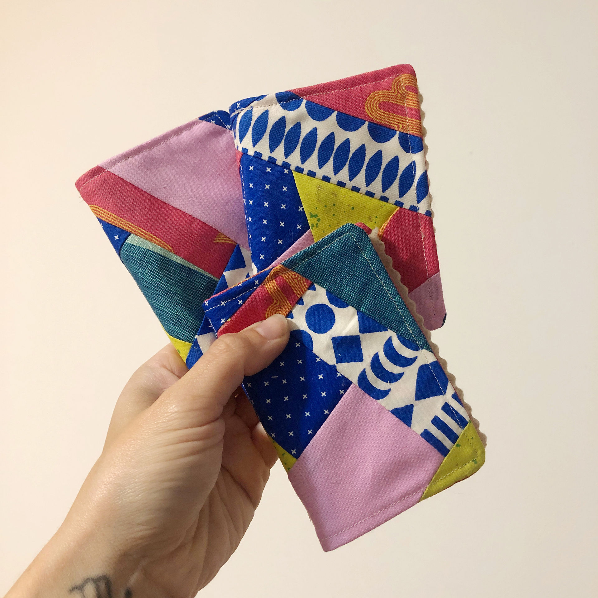 SEWING CLASS: CRAZY QUILT A NEEDLE BOOK