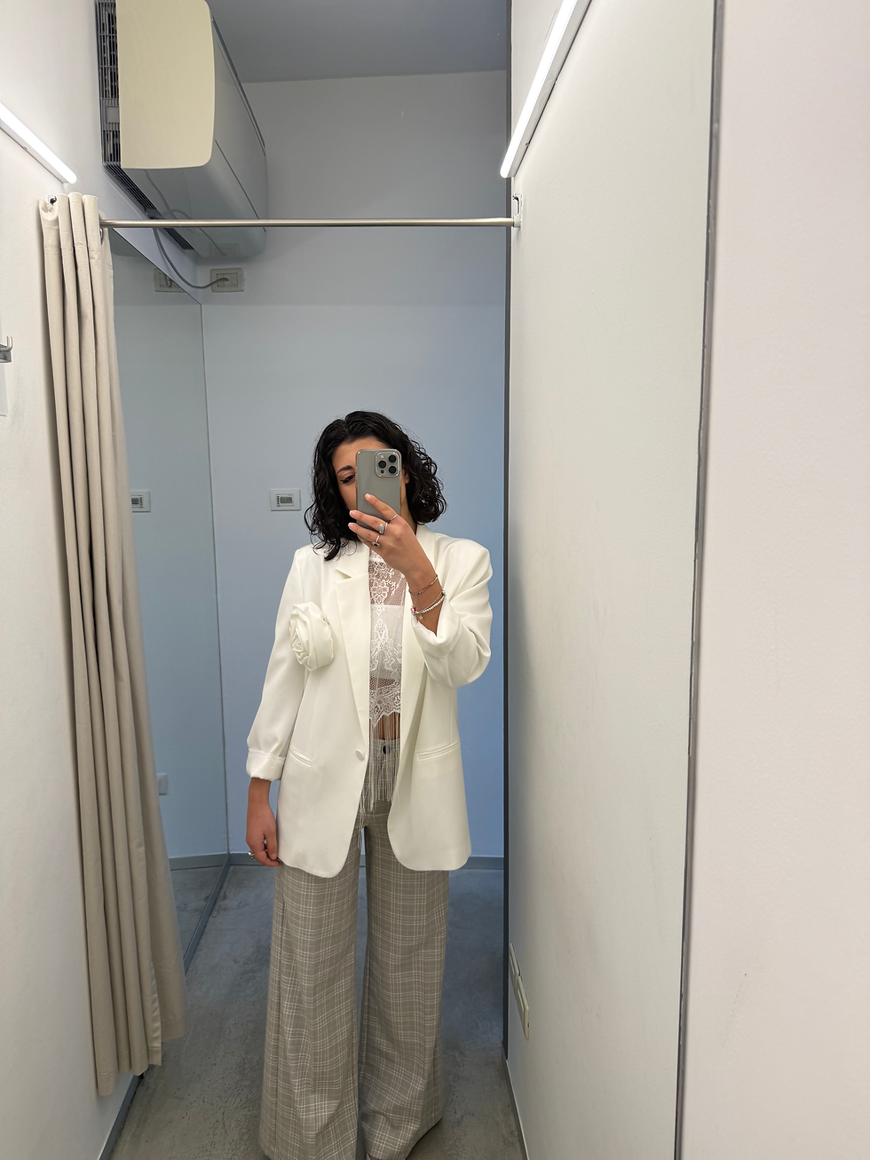 Miniatura: Blazer over con spilla fiore // VICOLO