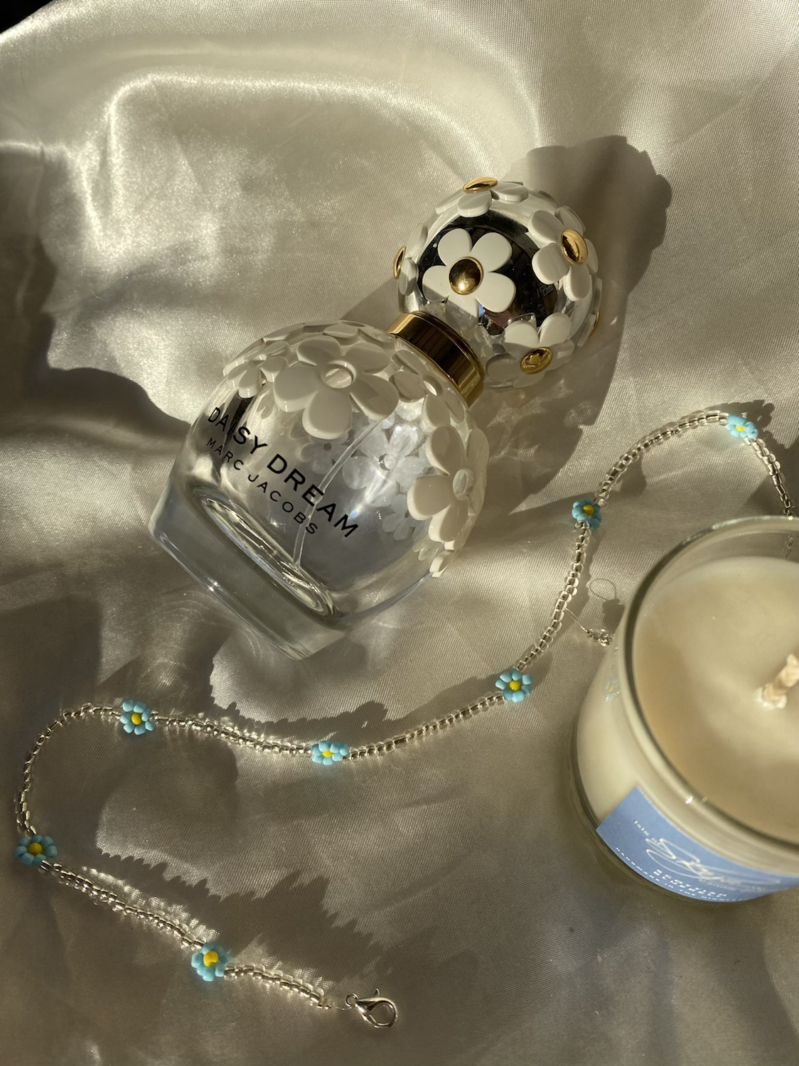 Clear Tiree Daisy Necklace