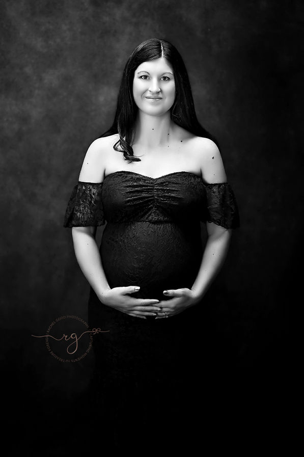 Jennifer's Instudio Maternity Session, Berea, OH