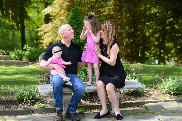 Grandparent Minis 2022 | Cleveland, OH photographer Rachel Good meets Lauren's parents