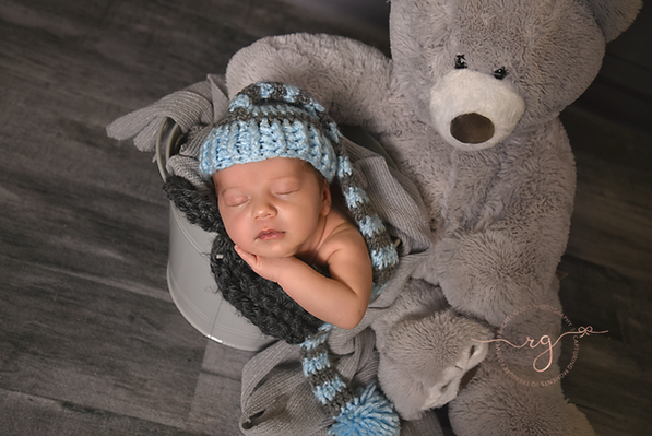 Goodness newborn session with Landen. Cleveland, OH newborn photographer