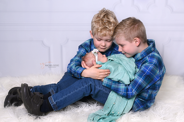 Sweet 4 weeks new, Josephine. | Cleveland's Premier Photographer