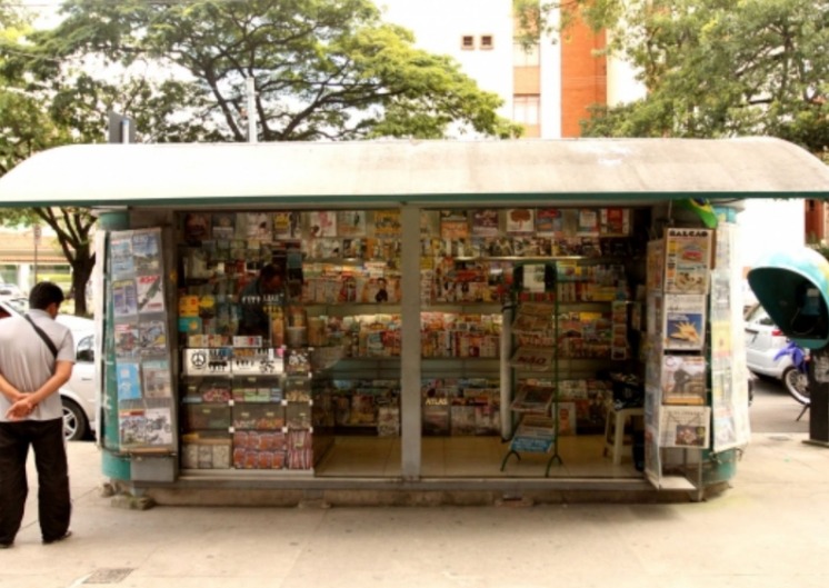 Banca típica dos anos 1970 a 2000 no centro de Belo Horizonte | Foto: Acervo Câmara Municipal de Belo Horizonte