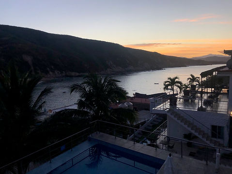 Hotel Acantilado Mexico Sunset View.jpg
