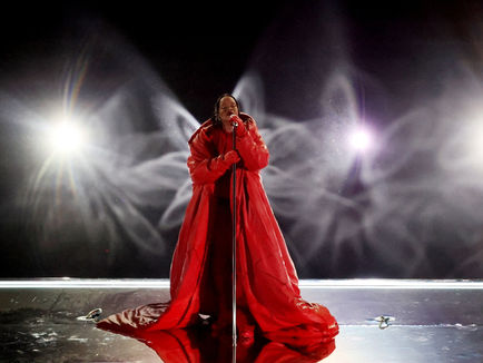 Después del Super Bowl, Rihanna obtiene un aumento del 390% en ventas de su música