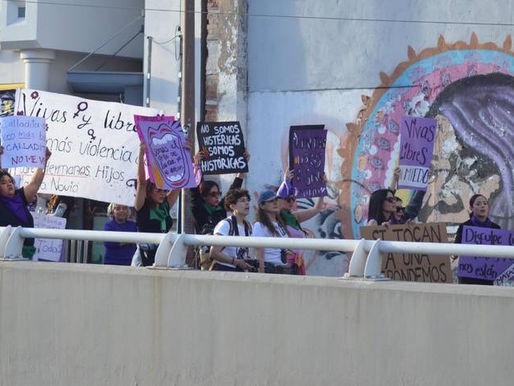 Mujeres juarenses se unieron a la marcha del 8M