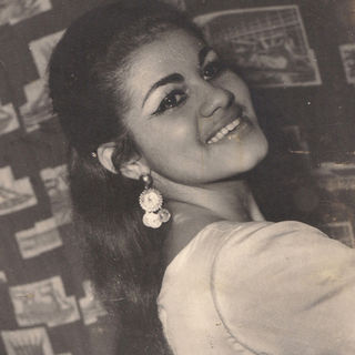 Foto de estúdio de Mércia Silveira