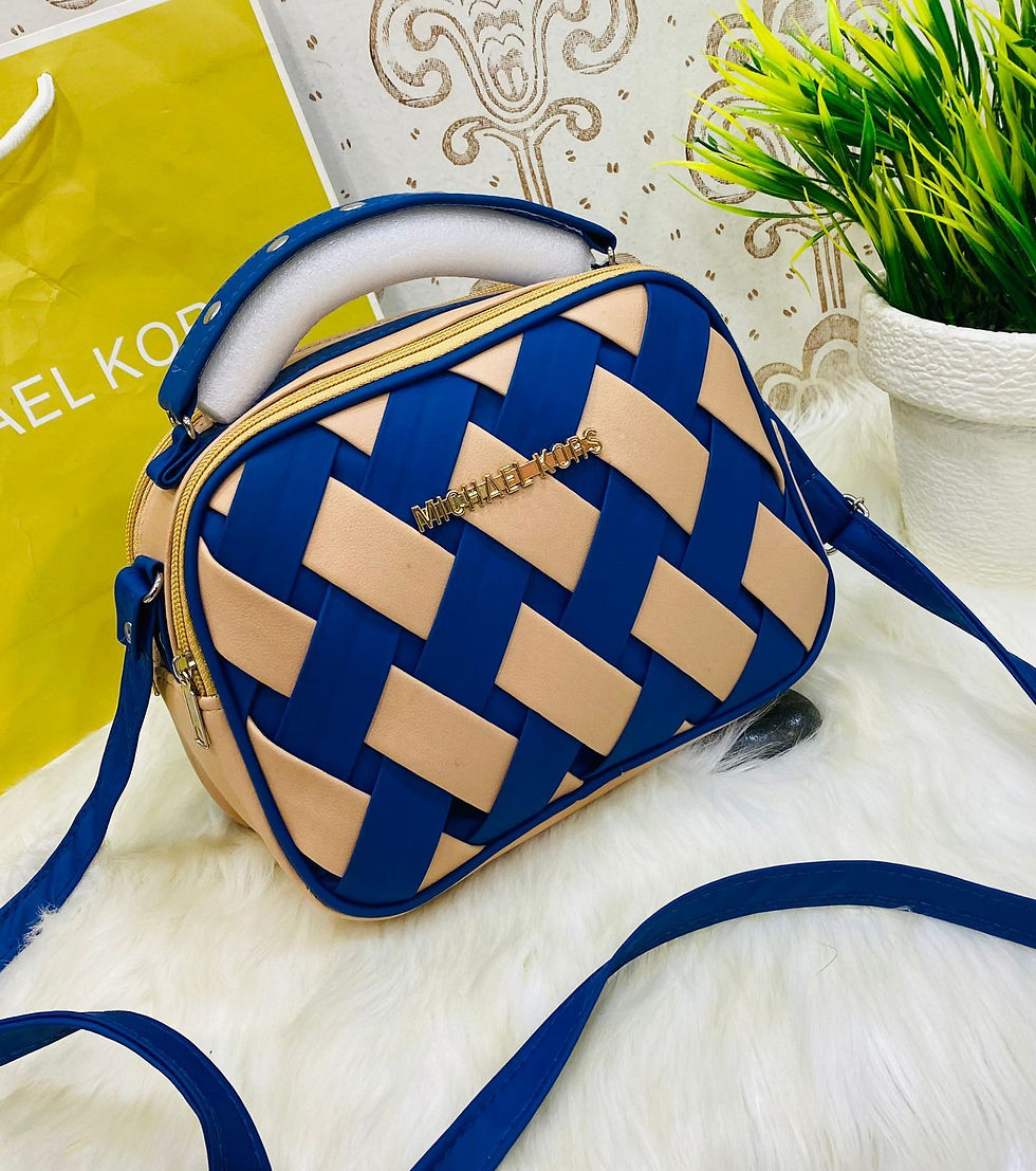 Thumbnail: Michael Kors Stylish Bag