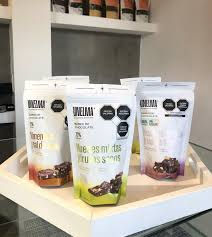 UNELMA BARKS DE CHOCOLATE CON NUEZ DE LA INDIA Y SAL DE MAR