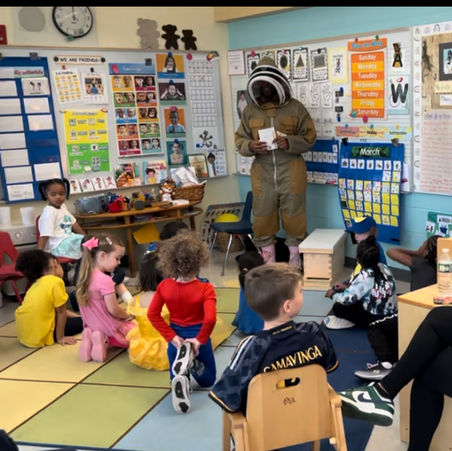 Bringing Conservation to Classrooms: A Day with Buzzy Blossom