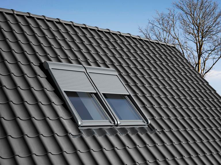 volets extérieur sur fenêtre de toit Velux