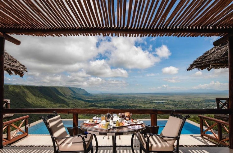 safari tv wifi tanzanie luxe confort couple