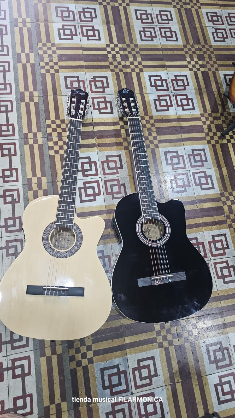 Guitarra Electroacústica de Estudio Fever - COD: GEE