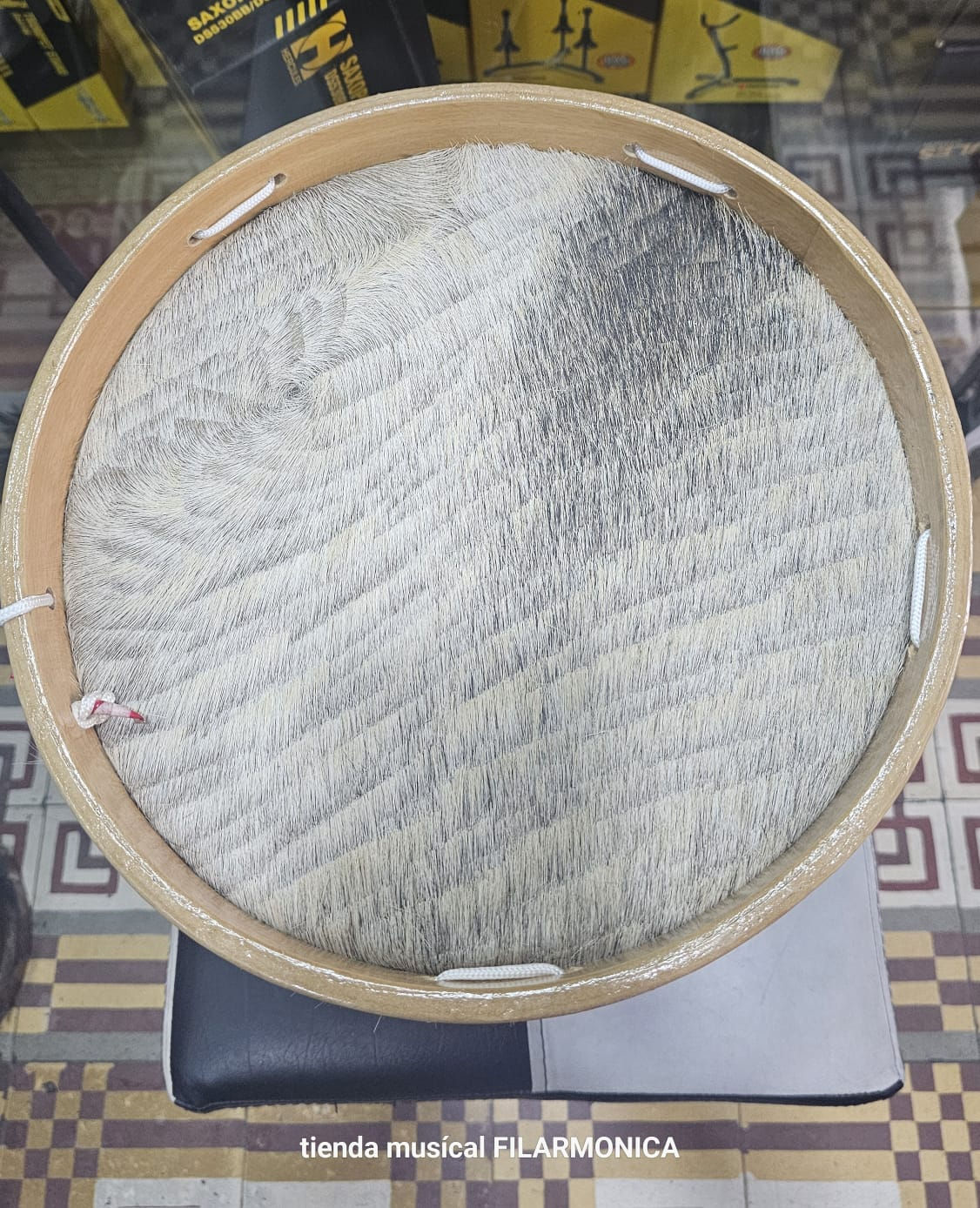 Bombo Folclórico Mediano con Cuero de Chivo - COD: BFMCC
