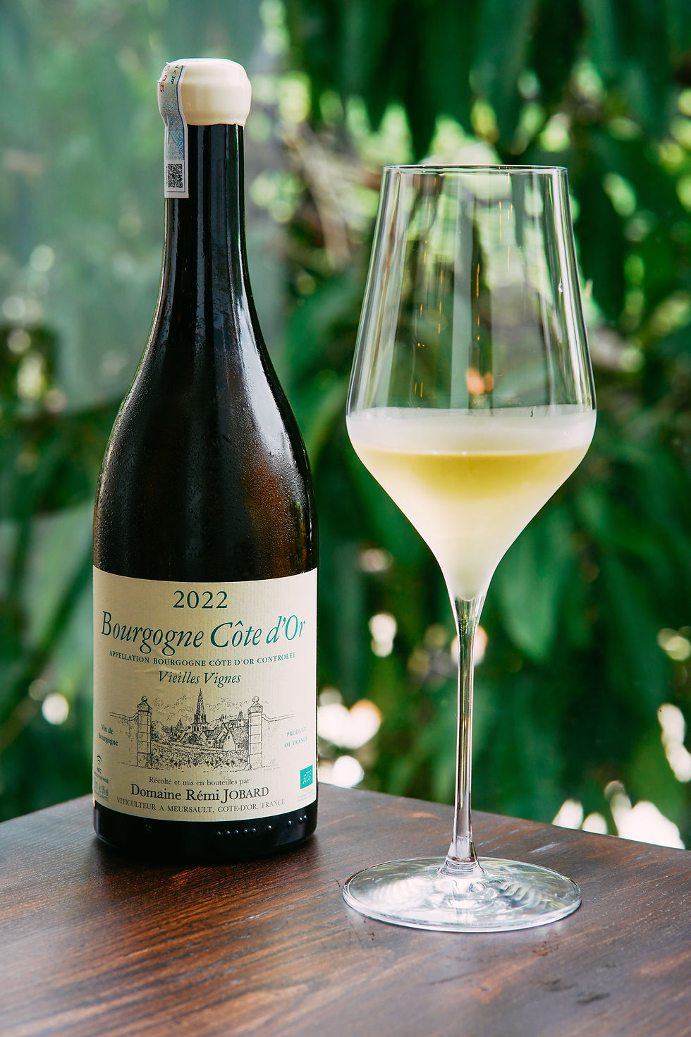 Not Your Typical Bar: The Best Place to Drink in Đà Nẵng for Real Wine Lovers
