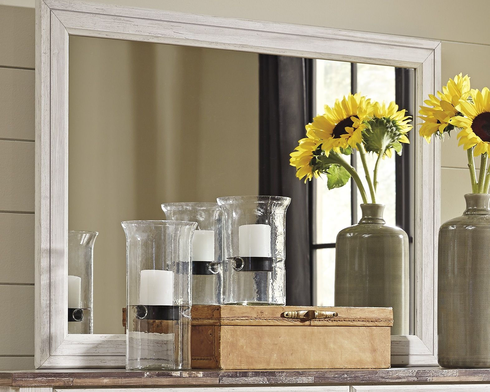 Willowton - Whitewash - Bedroom Mirror