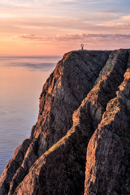 Die Felsen am Nordkapp zum Sonnenuntergang