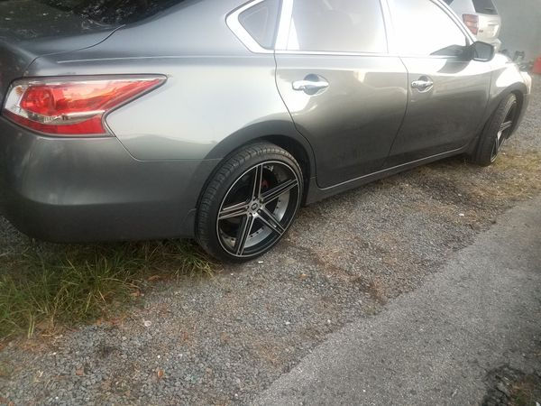 Thumbnail: 2014 Nissan Altima