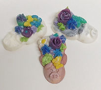 Bizzy B's Soaps custom creation wedding reception pig soaps with sculpted soap flowers and roses and soap piping details