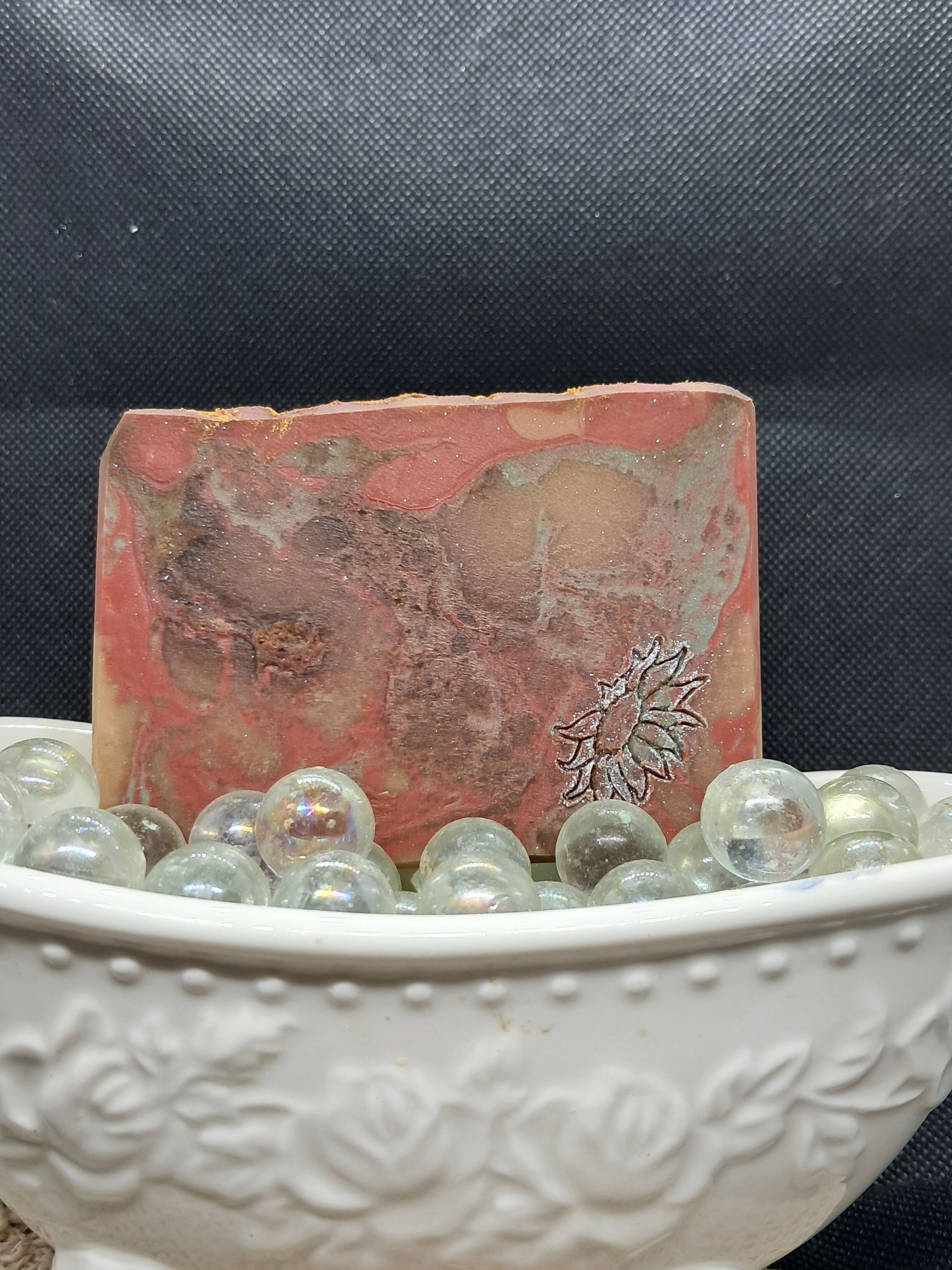 Cashmere Noir & Oud soap, 5 oz