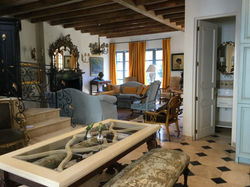 Kitchen to living room