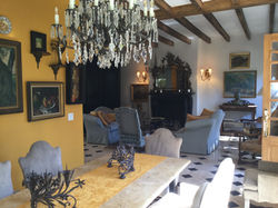 Dining table to living room