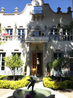 Entry garden
