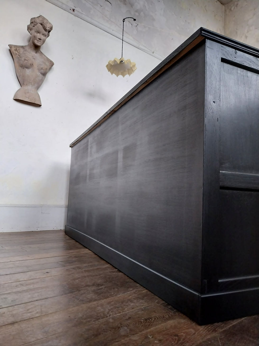 Meuble bas noir