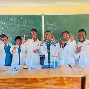 Grade 10 Science Learners Engage in Heating Curve Practical