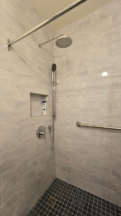 Cuisine et salle de bain après les travaux à Plateau