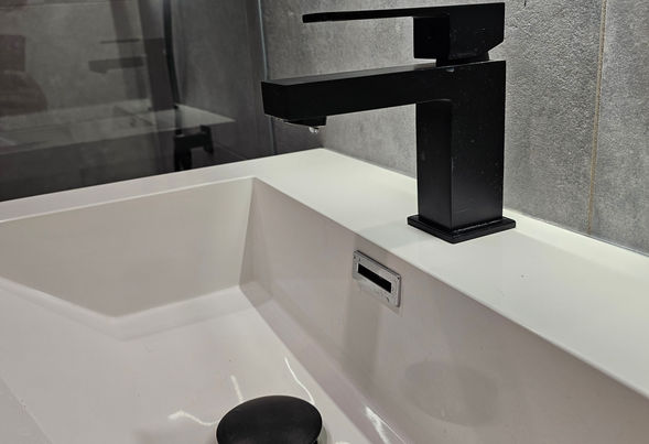 Salle de bain et sous-sol après les travaux à Westmount