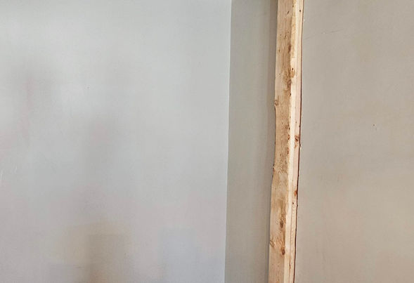 Appui de poutre structurale encastrée avant finition à Lachine